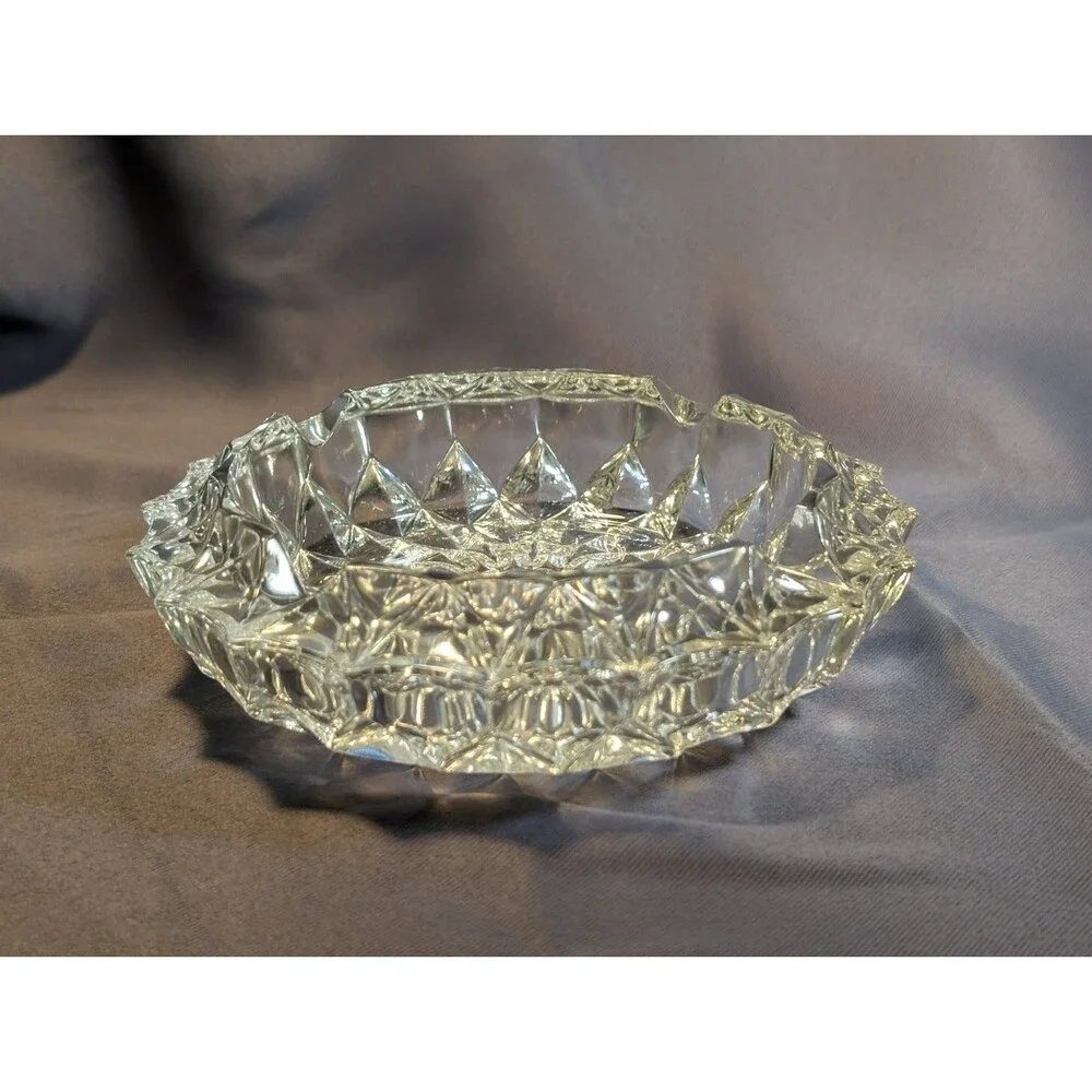 Large Heavy  Clear Glass Vintage Ashtray 4 Rests Round Circular 7